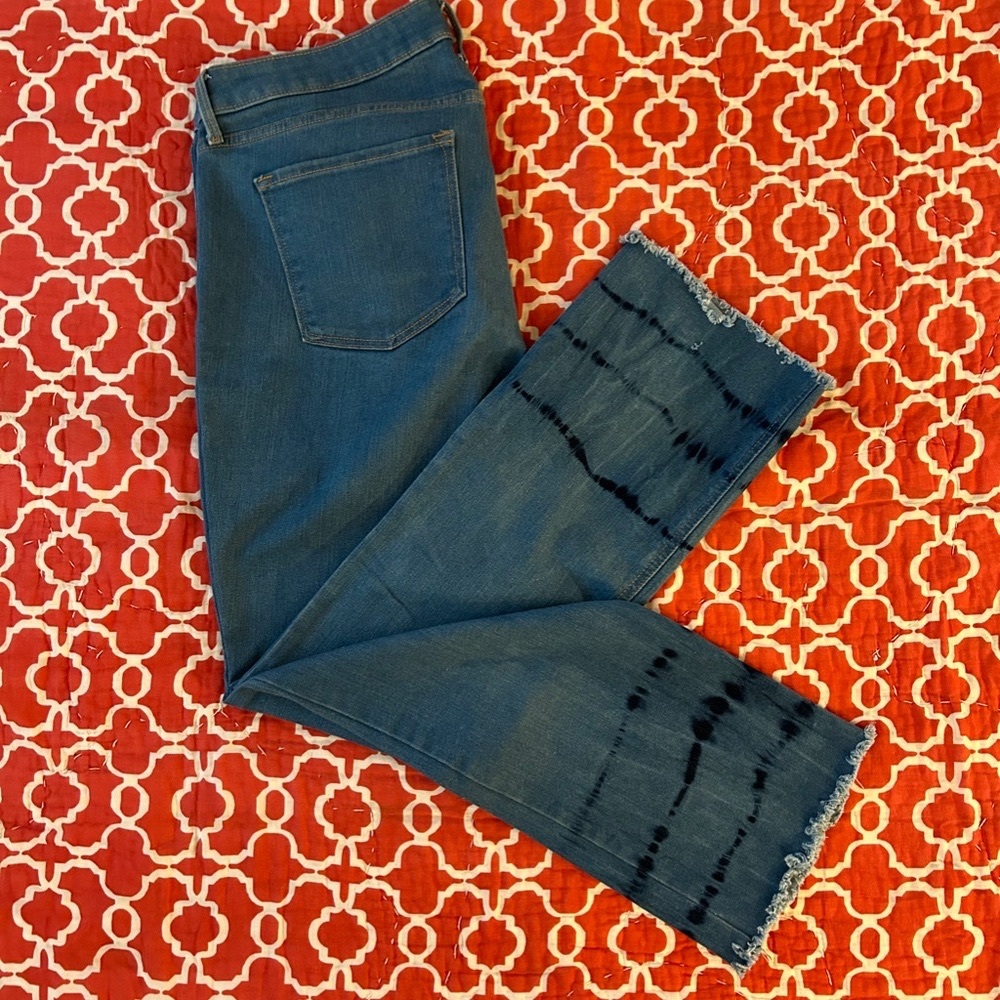 Tie Bleached Blue Jeans